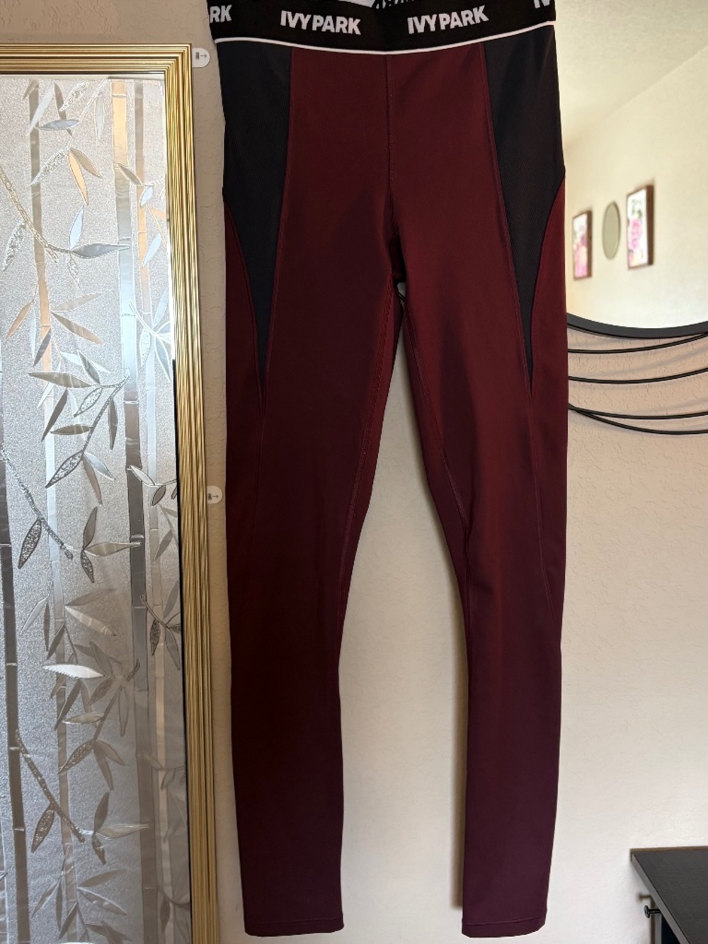Beyoncé IVY PARK ribbed leggings size medium High Rise Maroon Red Black